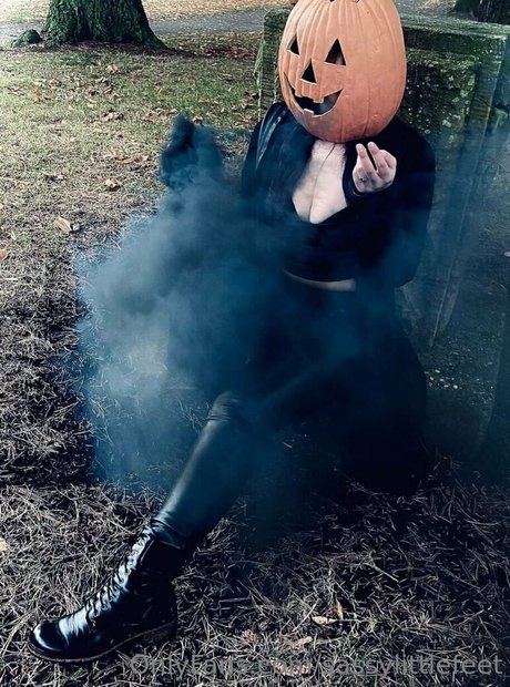 sassylittlefeet star erotic archive