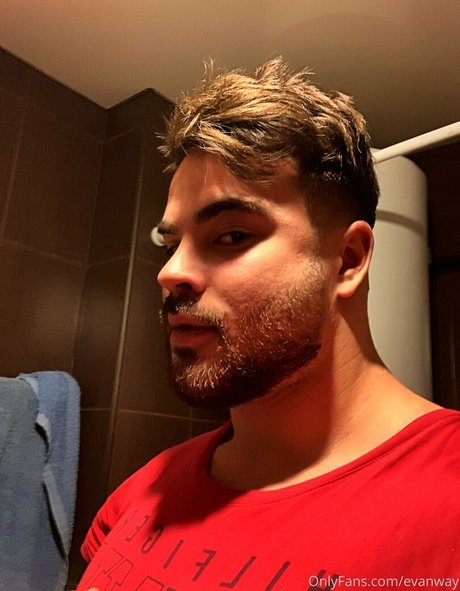 evanway naked actress images