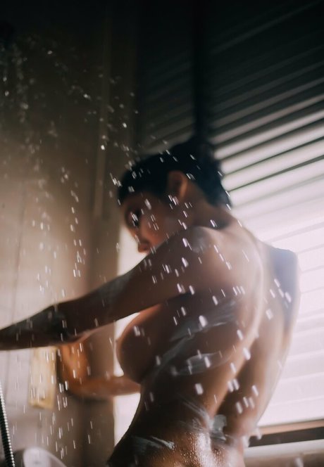 Ploytigerstam sexy actress pics