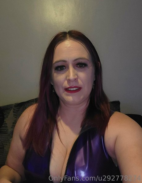 latexnikki12 hd pornstar pic