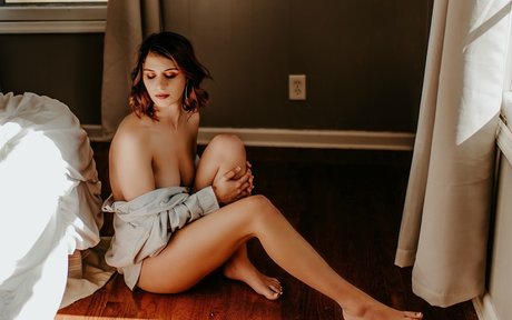 mommyunder25 pornstar high quality image