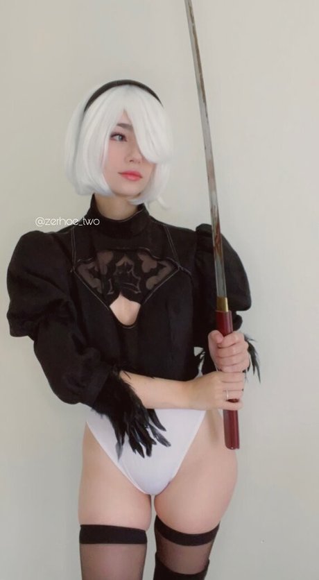 _nineiota star nude photos