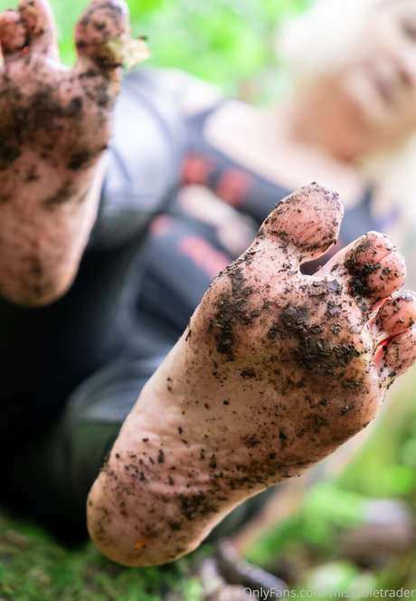 misssoletrader model hot pictures