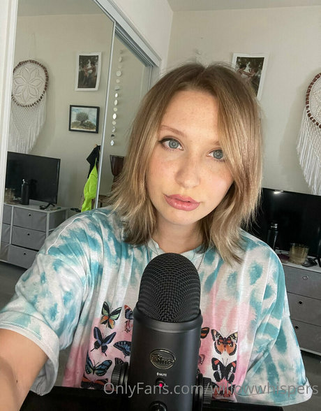 willowwhispers top model img