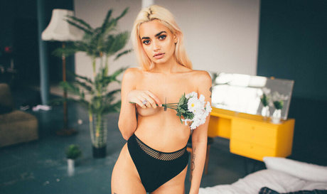 Tara Sky Martin xxx star gallery