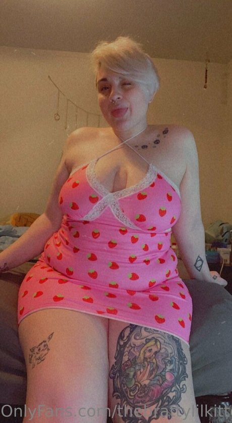 thebrattylilkitten star hot picture