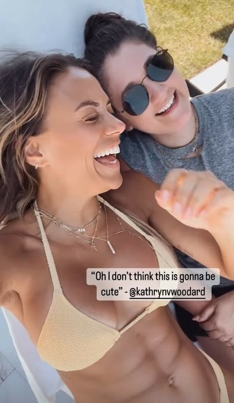 Jana Kramer nude actress image