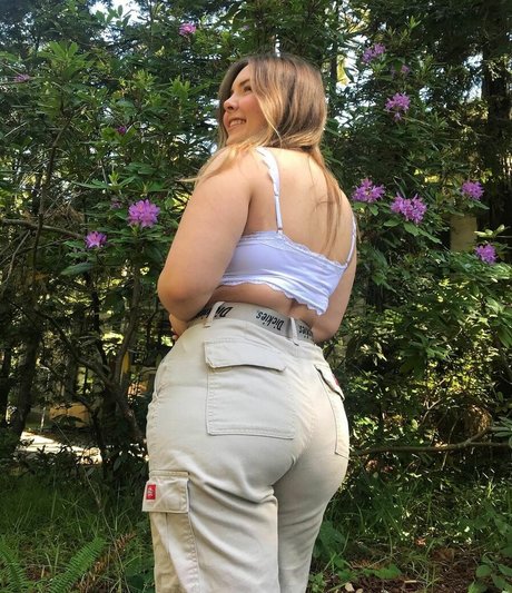 Haley E pretty model photos