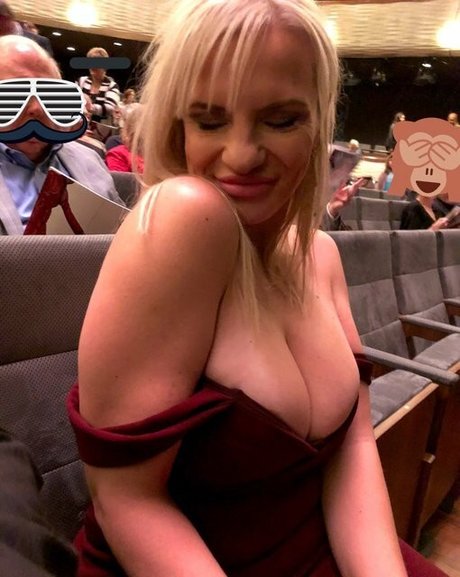 Tori Hendricz pornstar free image