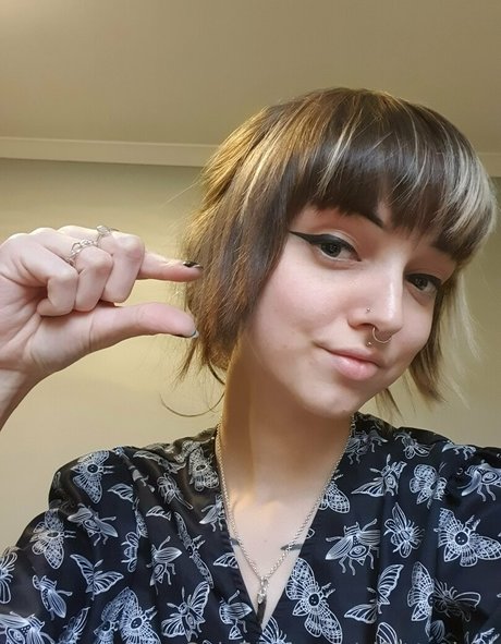 vi0let night model porn archive