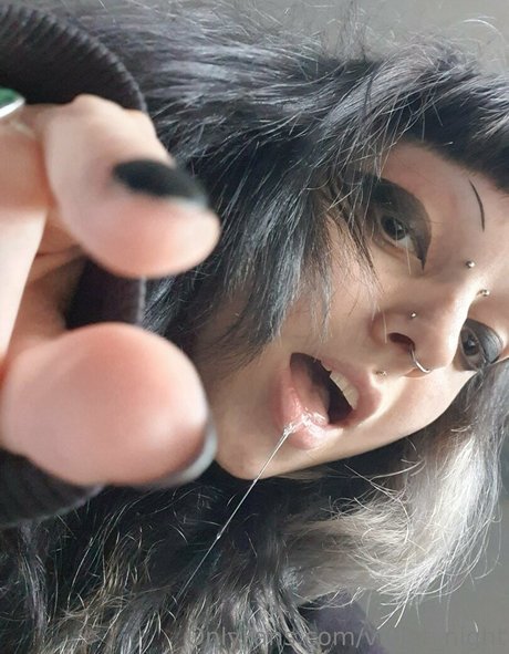 vi0let night star sexy pics