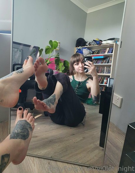 vi0let night nude pornstar photo