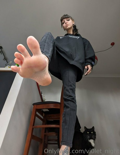 vi0let night sexy model gallery