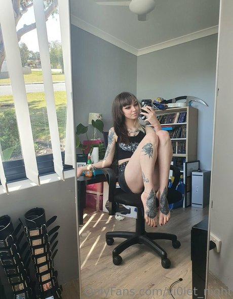 vi0let night model exclusive pics