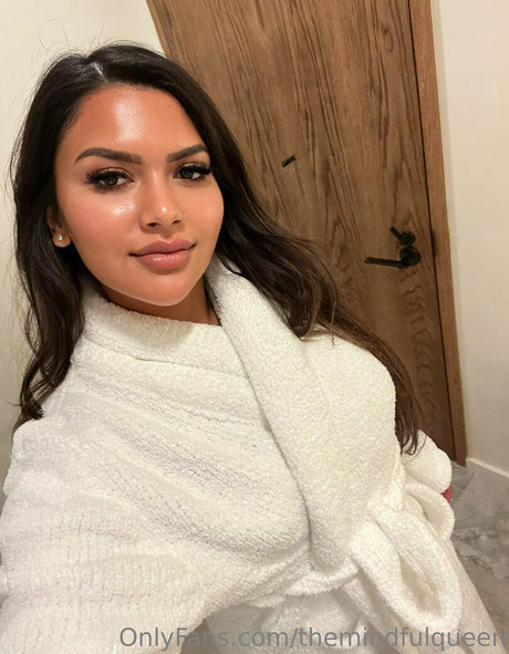 bellabendss star nude archive