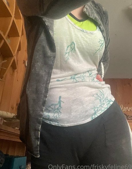 friskyfeline69 pornographic star gallery