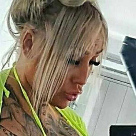 ivonnestark nude star galleries