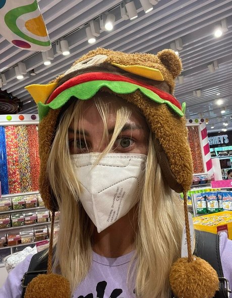 alexxisren hd pornstar picture