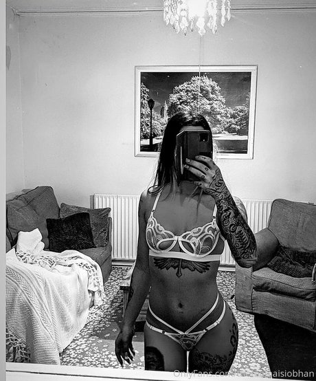 therealnaisiobhan star sexy galleries