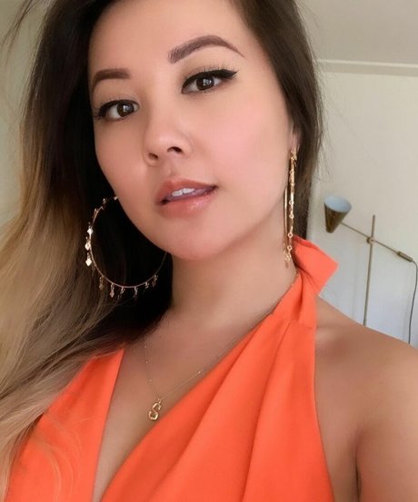 Gina Darling star hd image