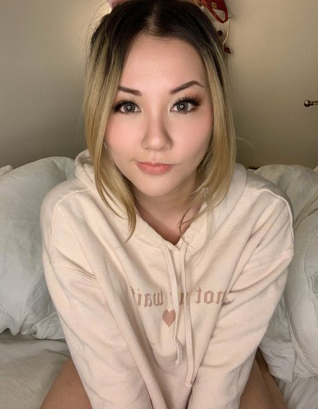 Gina Darling model exclusive images