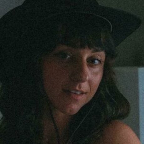 Ever Curious model porn image