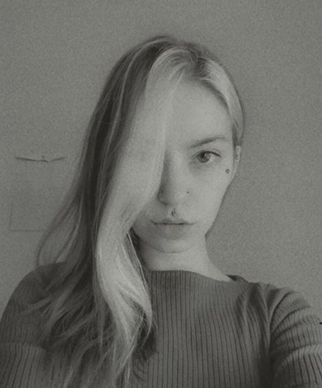 violets cabaret art actress pics