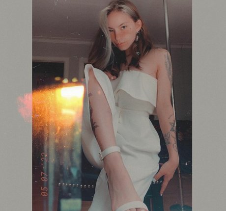 violets cabaret nudes pornstar picture