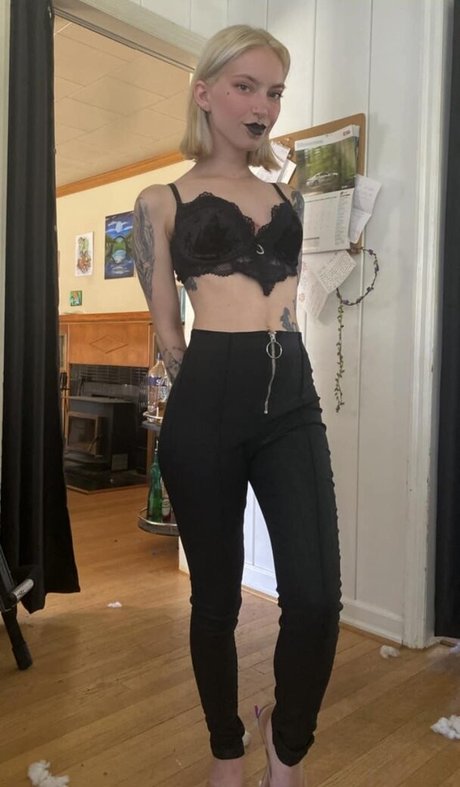 violets cabaret star erotic pics