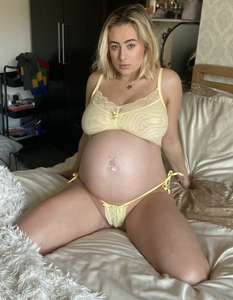 Bobbie Ann model photos