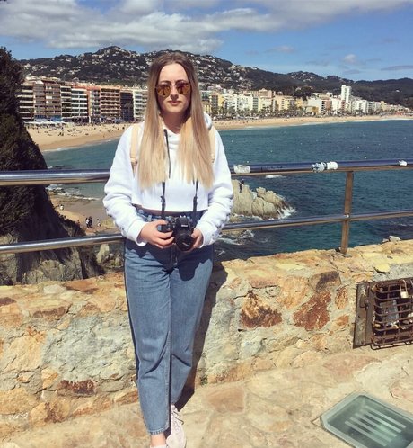 Bobbie Ann nude star archive