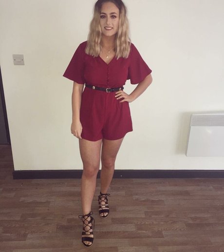 Bobbie Ann top model pics