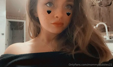 mommy bubbles 21 art actress img