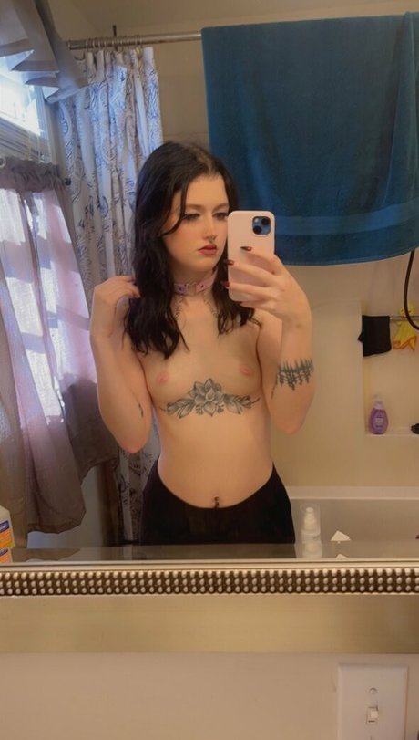 sylvipix naked actress pic