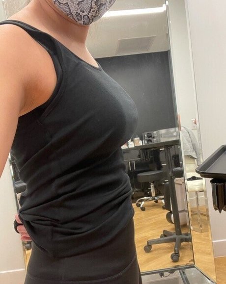 AdrianaSkye nude actress gallery