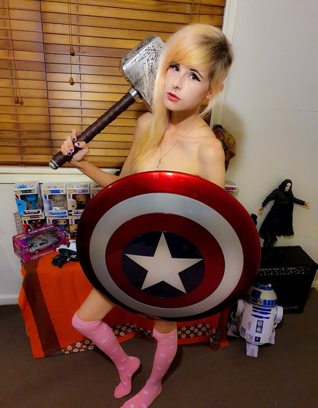 Sammy Splosion nude actress pic