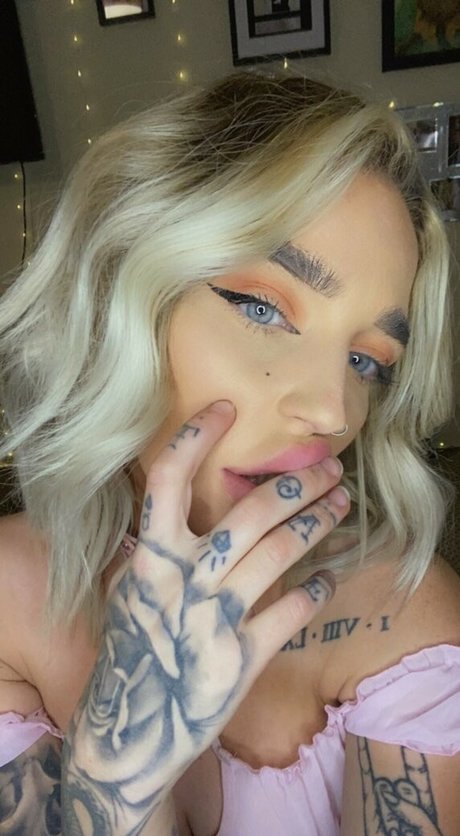 LuLi sex actress img