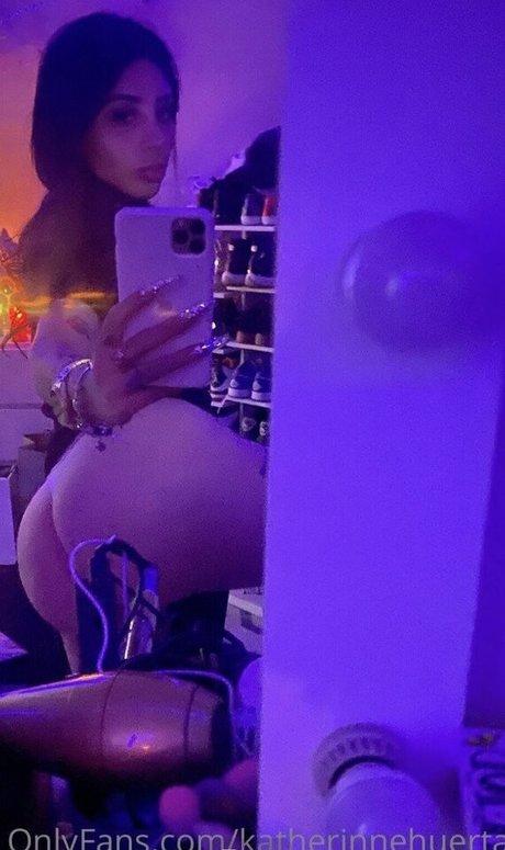 Bellakath adult model pic