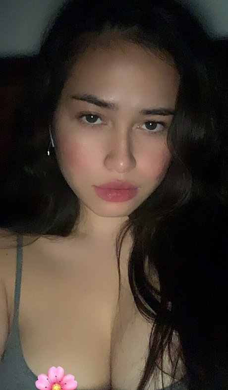 babyanza23 erotic actress pic