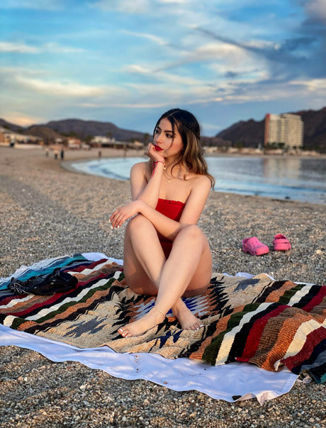 amevs098 model sexy img