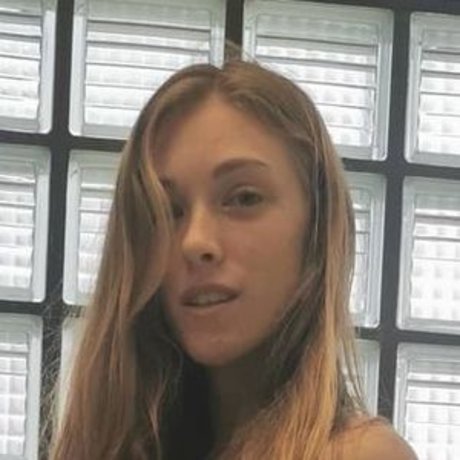 Evaveil nice model pic