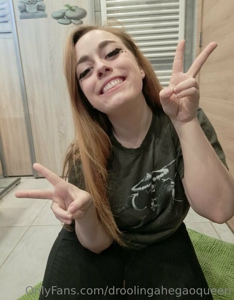 DroolingAhegaoQueen art pornstar gallery