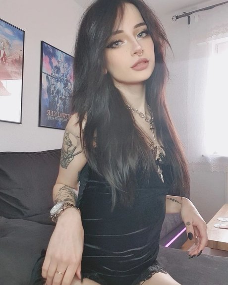 Cata leyah sexy star galleries