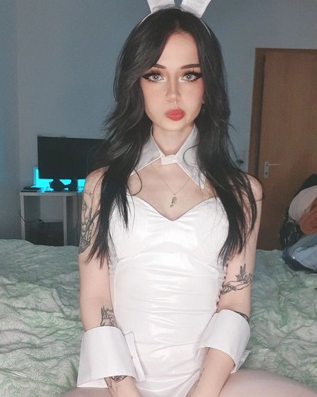 Cata leyah star sexy photo