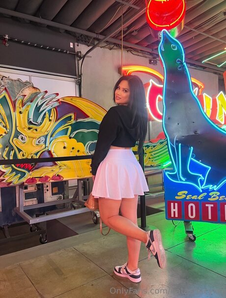 natashacynn pornographic model pictures