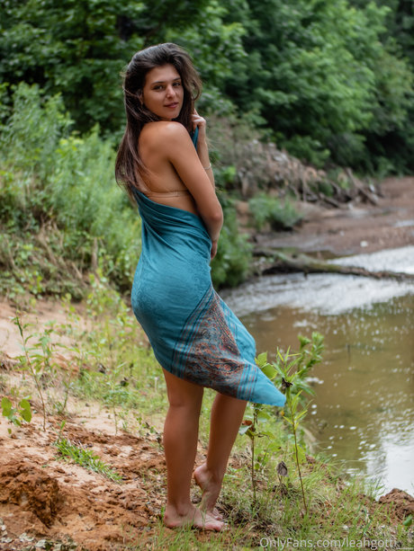 Leah Gotti sexy actress gallery