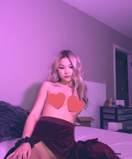 Lulu Chu pornstar xxx gallery