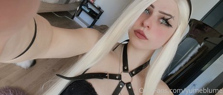 Yumeblume model nude image