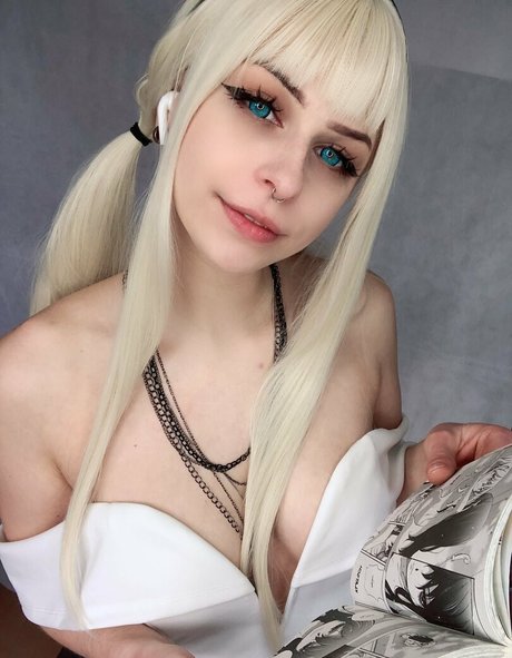 Yumeblume nudes actress picture