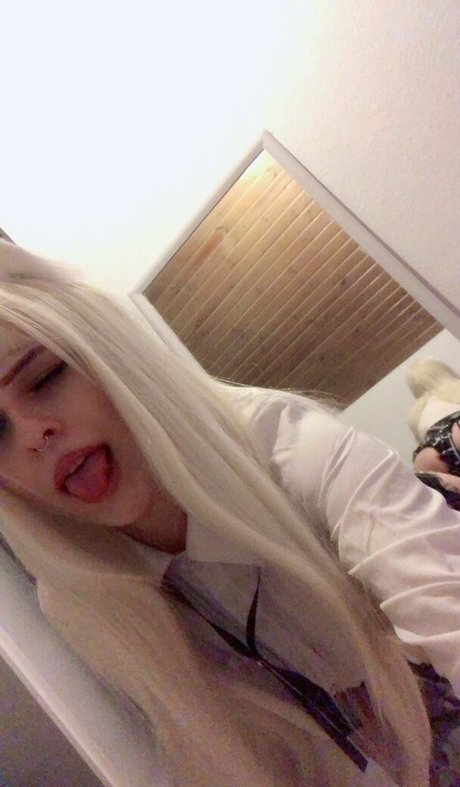 Yumeblume pornstar top picture